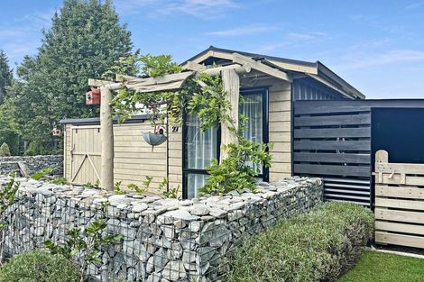 Photo of property in 27 Rata Road, Twizel, 7901