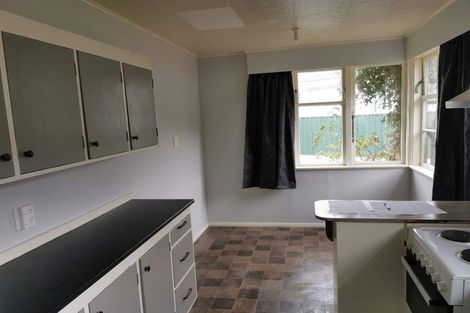 Photo of property in 4 Prouse Crescent, Naenae, Lower Hutt, 5011