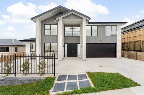 Photo of property in 13 Lumber Rise, Swanson, Auckland, 0614