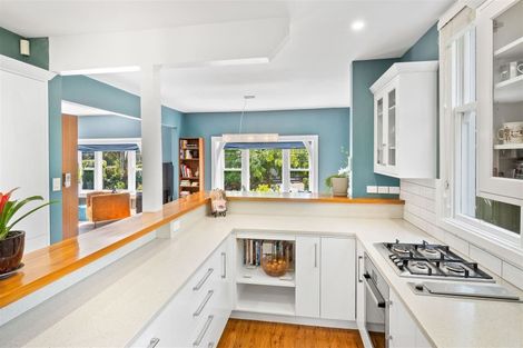 Photo of property in 56 Dyers Pass Road, Cashmere, Christchurch, 8022