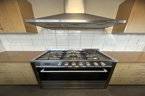 Photo of property in 58 Sunnyside Road, Sunnyvale, Auckland, 0612