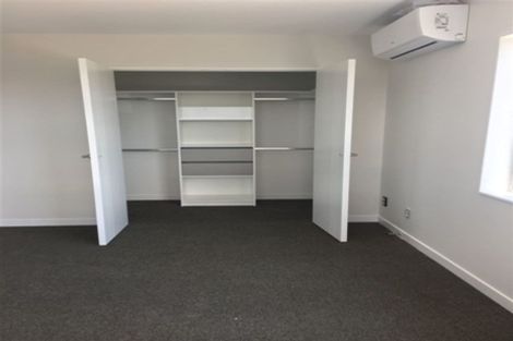 Photo of property in 2 Meritage Lane, Te Atatu South, Auckland, 0610