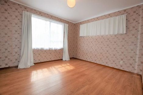 Photo of property in 38 Larissa Avenue, Henderson, Auckland, 0610