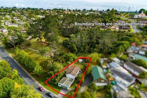 Photo of property in 90 Kemp Road, Massey, Auckland, 0614