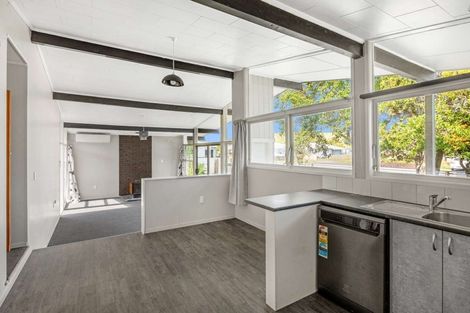 Photo of property in 1 Donna Street, Outer Kaiti, Gisborne, 4010