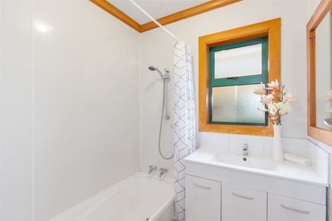 Photo of property in 12 Tauiwi Crescent, Hei Hei, Christchurch, 8042