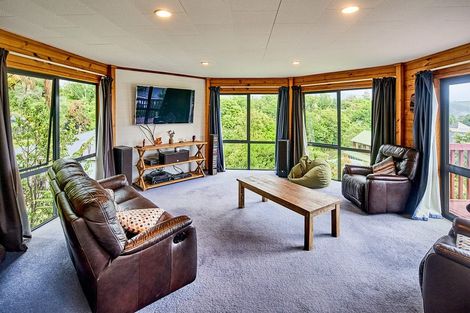 Photo of property in 3 Sunnyview Drive, Brown Owl, Upper Hutt, 5018