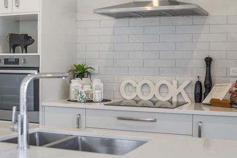 Photo of property in 79 Te Wharo Drive, Papamoa, 3118