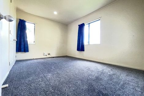 Photo of property in 19 Neta Grove, Henderson, Auckland, 0612
