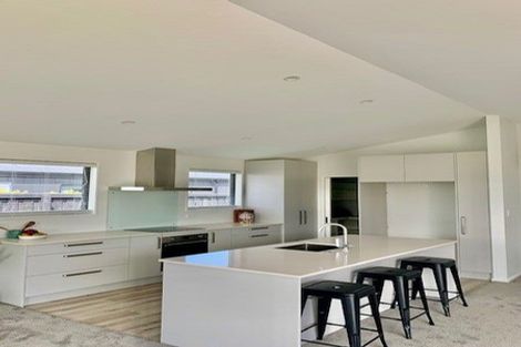 Photo of property in 10 Mccahon Drive, Rangiora, 7400