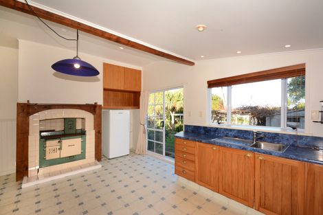 Photo of property in 22 Queen Street, Brighton, Dunedin, 9035