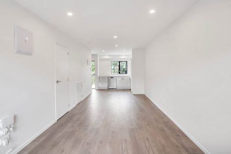 Photo of property in 3 Valour Lane, Papakura, 2110