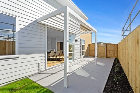 Photo of property in 23 Symes Drive, Red Beach, 0932