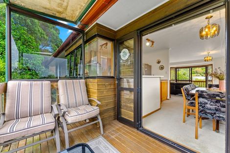 Photo of property in 1/12 Greenvalley Rise, Glenfield, Auckland, 0629
