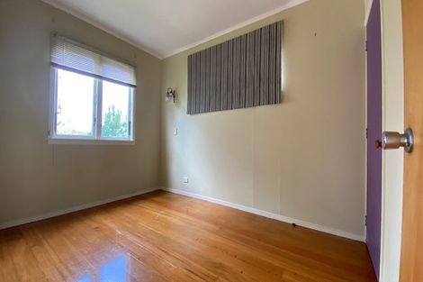 Photo of property in 184 Stapleford Crescent, Browns Bay, Auckland, 0630