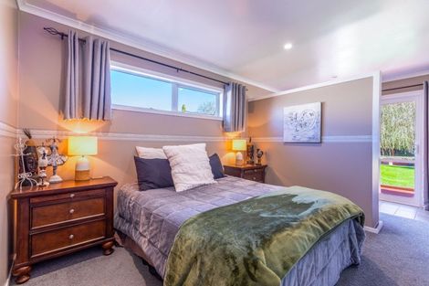 Photo of property in 63 Burgoyne Street, Woodville, 4920