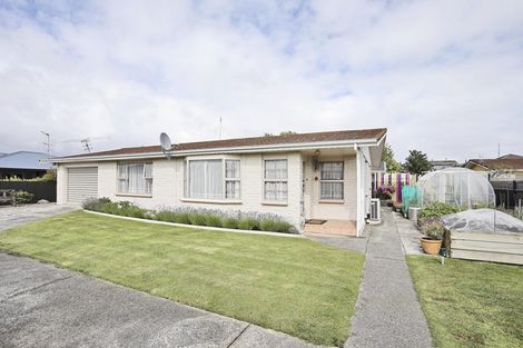 Photo of property in 19 Charles Street, Grasmere, Invercargill, 9810