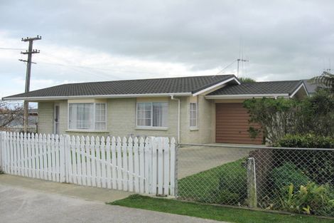 Photo of property in 71 Liverpool Street, Levin, 5510
