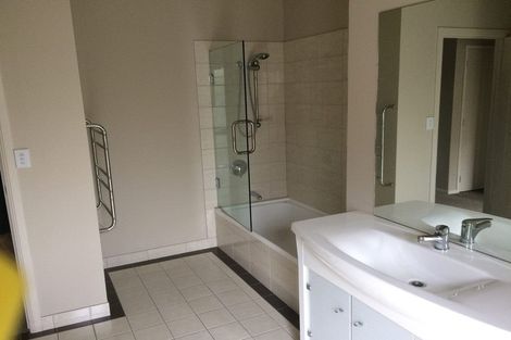 Photo of property in 43 Fitchett Street, Palmerston North, 4410