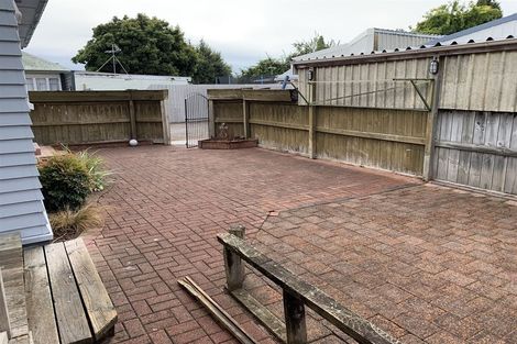 Photo of property in 11 Russell Road, Fairy Springs, Rotorua, 3015