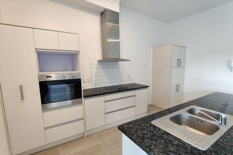 Photo of property in 6/11 Carlos Drive, Flat Bush, Auckland, 2016