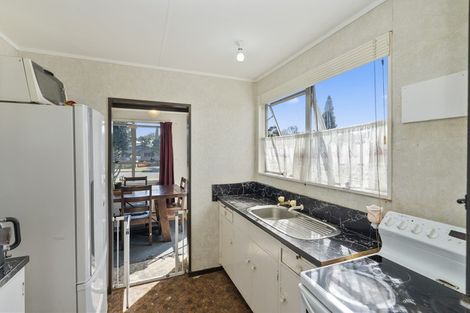 Photo of property in 26 Escort Grove, Awapuni, Palmerston North, 4412