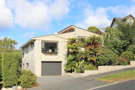 Photo of property in 103 Glenross Street, Glenross, Dunedin, 9011