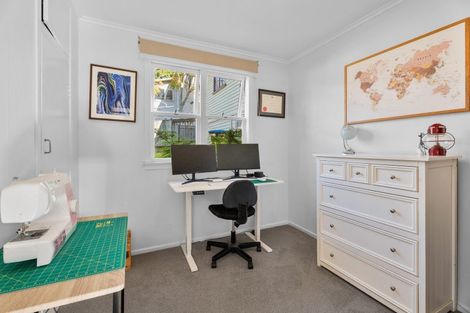 Photo of property in 13 Akarana Avenue, Mount Roskill, Auckland, 1041