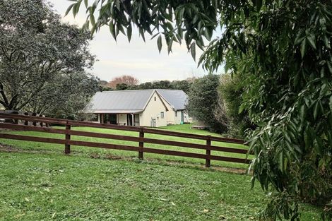 Photo of property in 388 Pine Valley Road, Dairy Flat, Silverdale, 0992