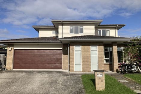 Photo of property in 16 Midhurst Avenue, Henderson, Auckland, 0612