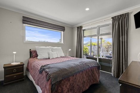 Photo of property in 118 Milton Terrace, Picton, 7220