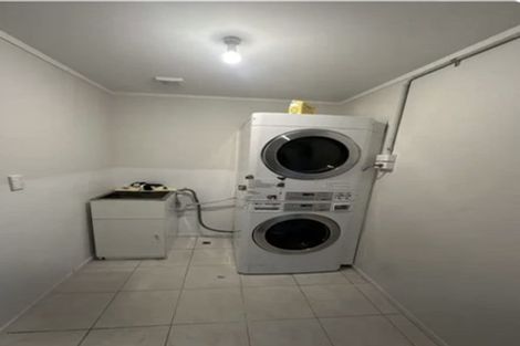 Photo of property in 2 Vine Street, Hillcrest, Hamilton, 3216