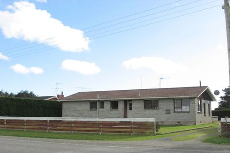 Photo of property in 240 Dunns Road, Otatara, Invercargill, 9879