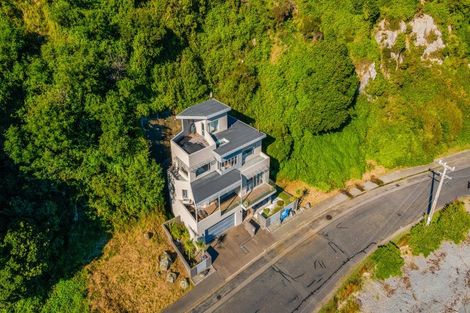 Photo of property in 73 Moana Road, Plimmerton, Porirua, 5026