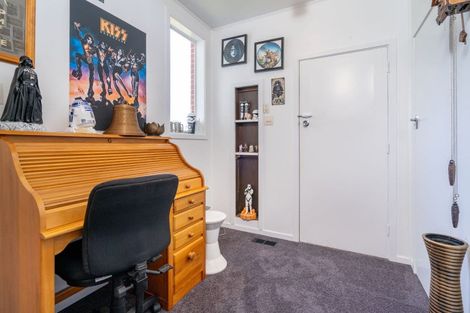 Photo of property in 18 Pioneer Crescent, Helensburgh, Dunedin, 9010