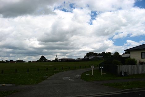 Photo of property in 26 Robert Ross Place, Clendon Park, Auckland, 2103