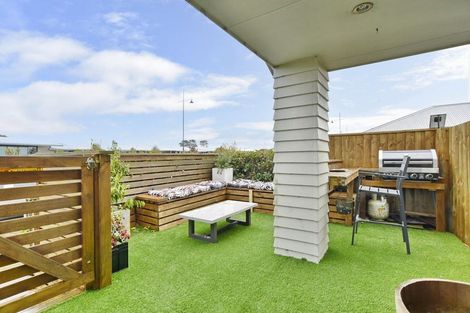 Photo of property in 26 Solander Road, Pegasus, 7612