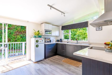 Photo of property in 91 Kauri Point Road, Laingholm, Auckland, 0604