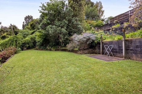 Photo of property in 2a Kendal Place, Merrilands, New Plymouth, 4312