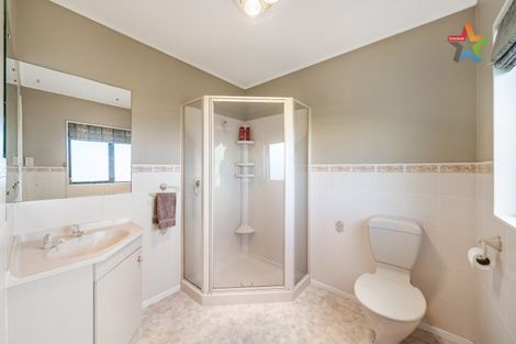 Photo of property in 18 Crestview Grove, Belmont, Lower Hutt, 5010