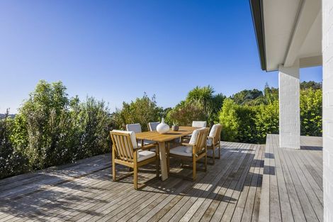 Photo of property in 47 Beachwood Drive, Hatfields Beach, Orewa, 0931