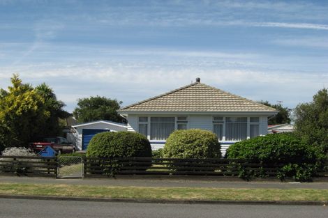Photo of property in 6 Logie Place, Bromley, Christchurch, 8062