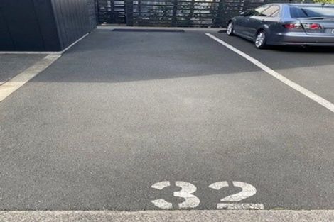 Photo of property in 32 Tahuhu Road, Mount Wellington, Auckland, 1062