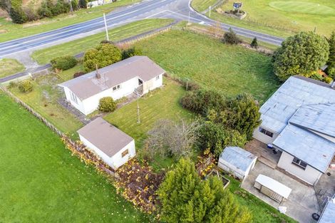 Photo of property in 13 Newman Road, Eketahuna, 4900