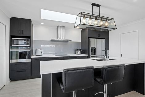 Photo of property in 7 Claremont Crescent, Amberley, 7410