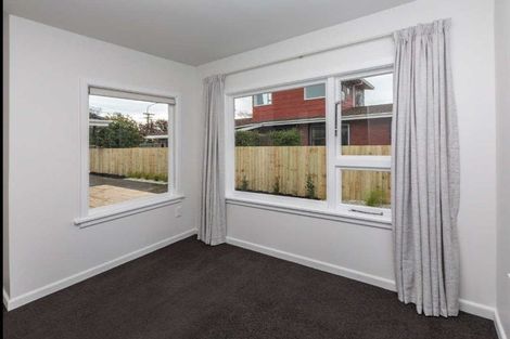 Photo of property in 94 Avondale Road, Avondale, Christchurch, 8061