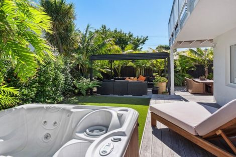 Photo of property in 16 Sutherland Avenue, Mount Maunganui, 3116