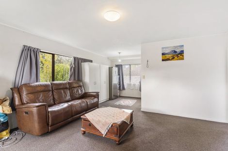 Photo of property in 2/10 Ennis Avenue, Pakuranga Heights, Auckland, 2010