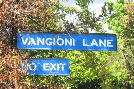 Photo of property in 9 Vangioni Lane, Akaroa, 7520