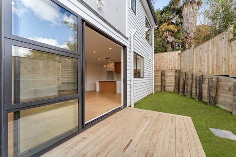 Photo of property in 70b Awaruku Road, Torbay, Auckland, 0630
